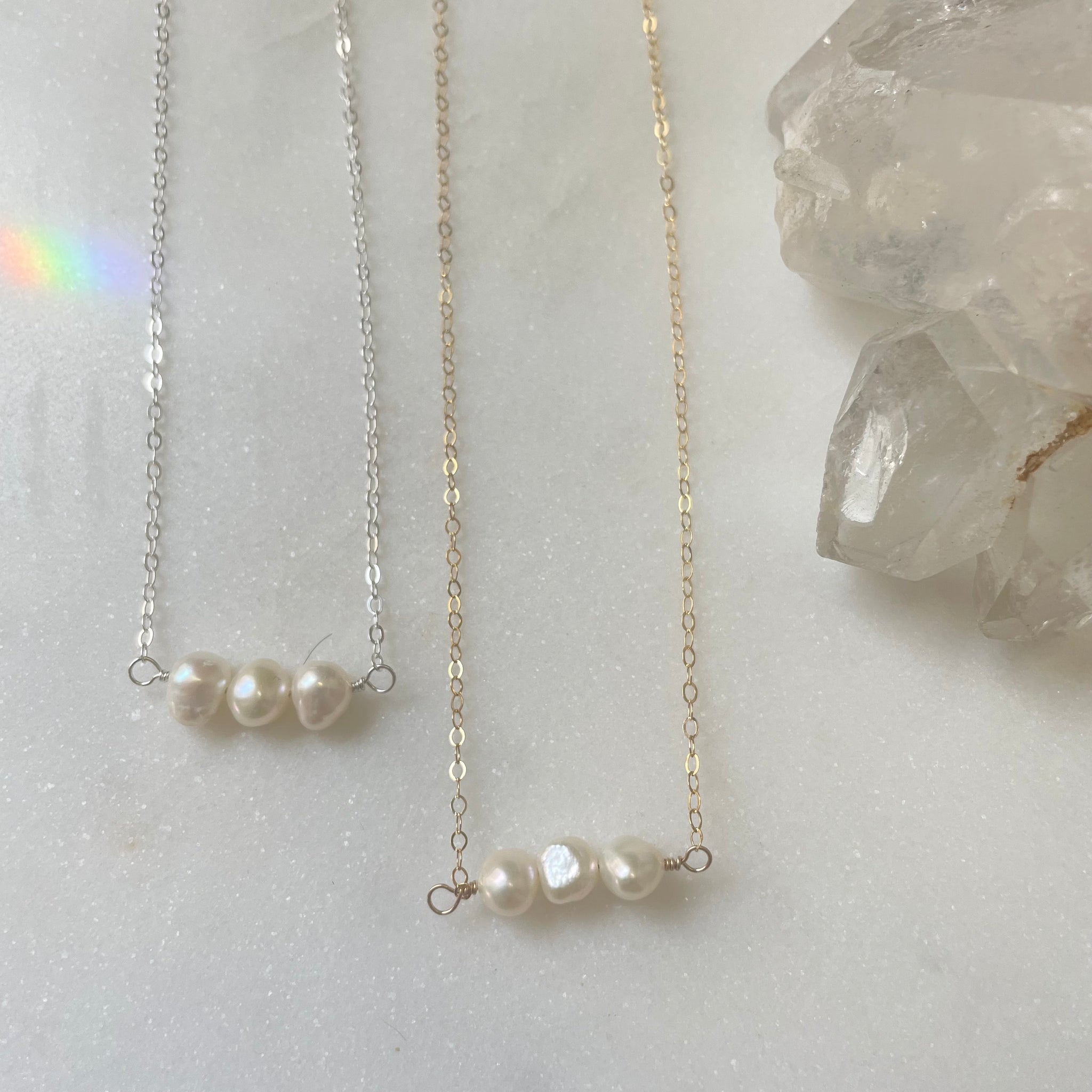 Dainty 3 Pearl Necklace