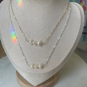 Dainty 3 Pearl Necklace